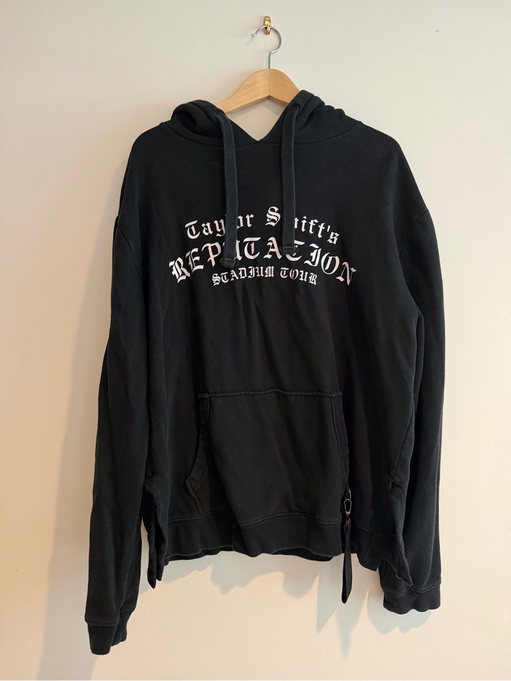 Taylor Swift Reputation Tour Sweatshirt